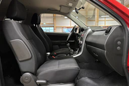 punainen Suzuki Grand Vitara 2009 kuva 15.