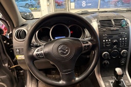 Harmaa Suzuki Grand Vitara 2011 kuva 14.