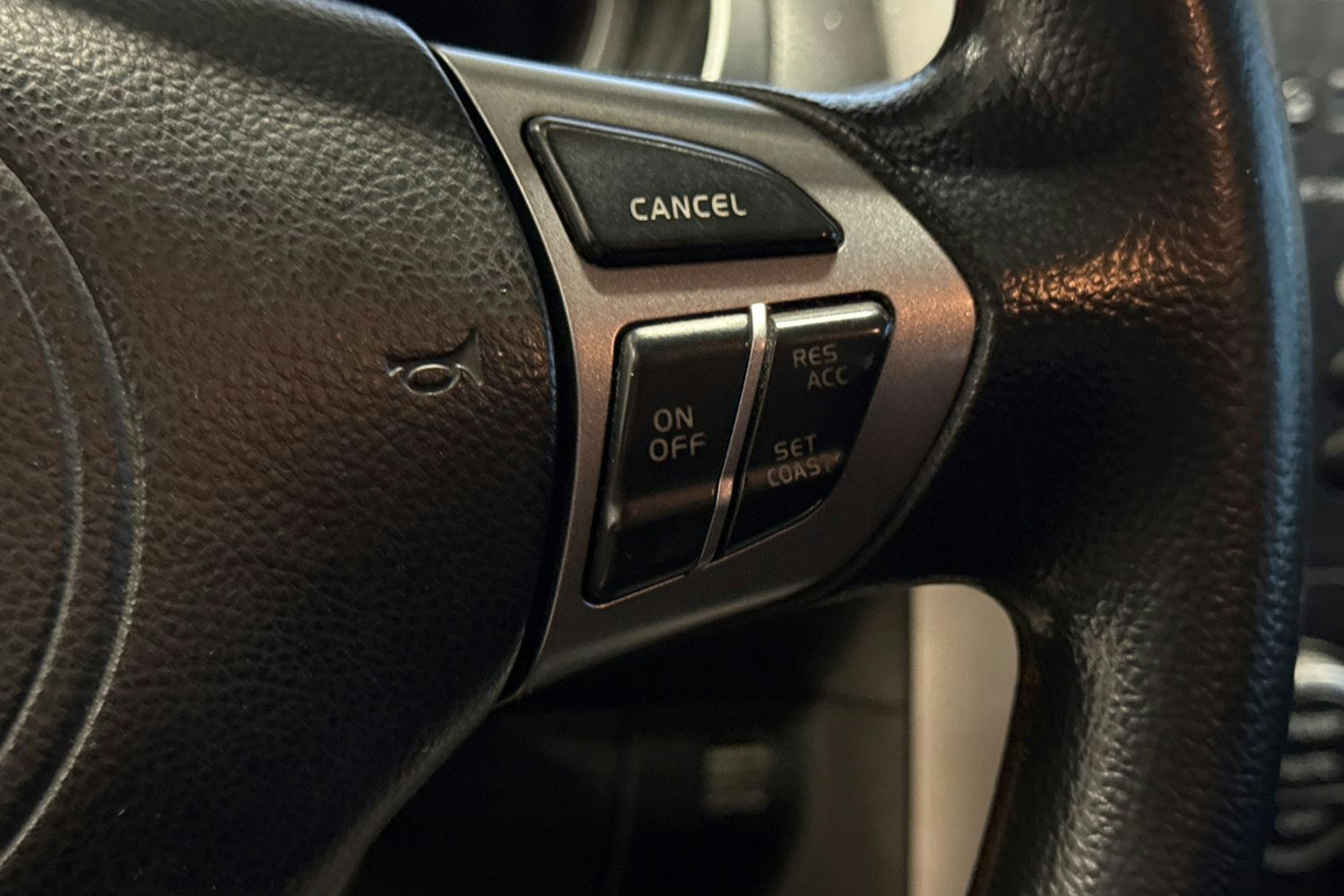 Harmaa Suzuki Grand Vitara 2011 kuva 16.