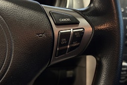 Harmaa Suzuki Grand Vitara 2011 kuva 16.