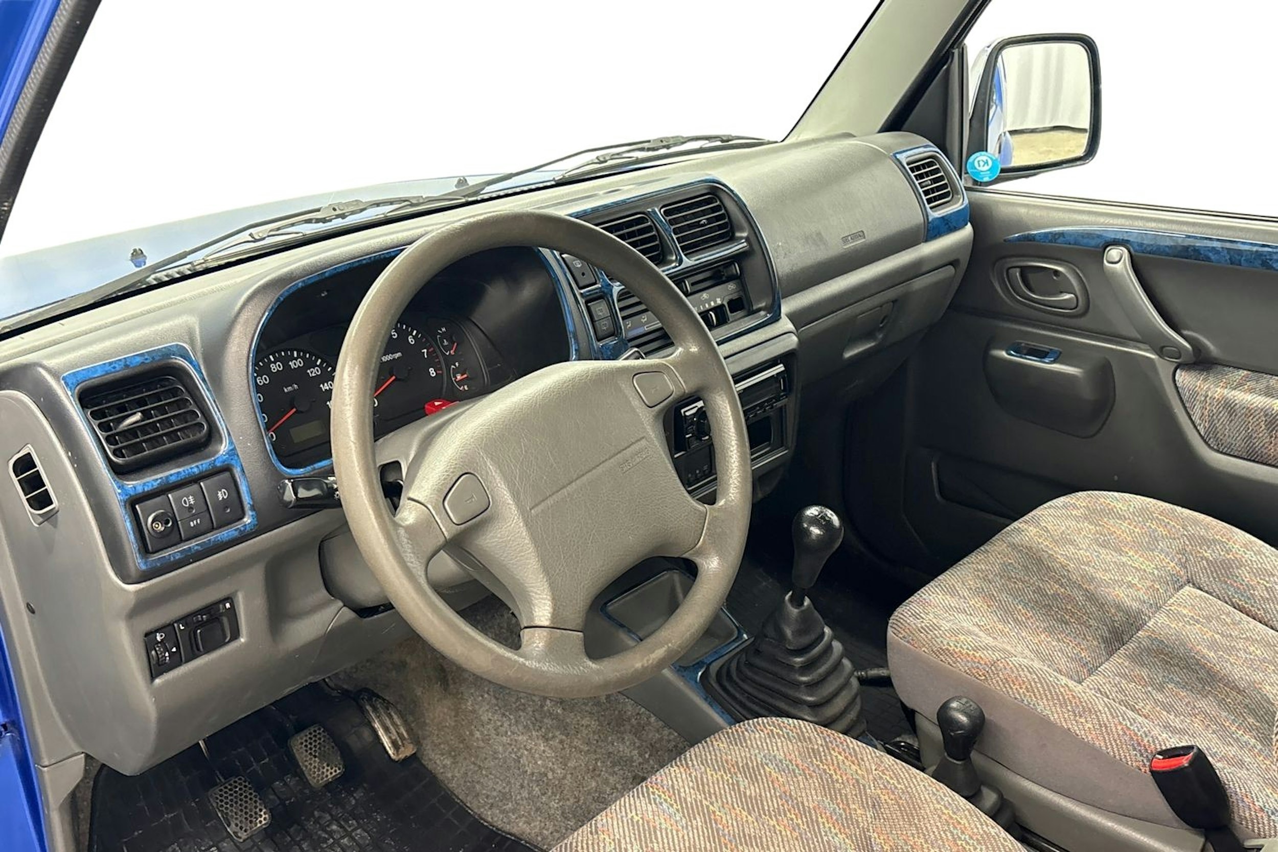 sininen Suzuki Jimny 2000 kuva 7.