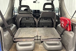 sininen Suzuki Jimny 2000 kuva 14.