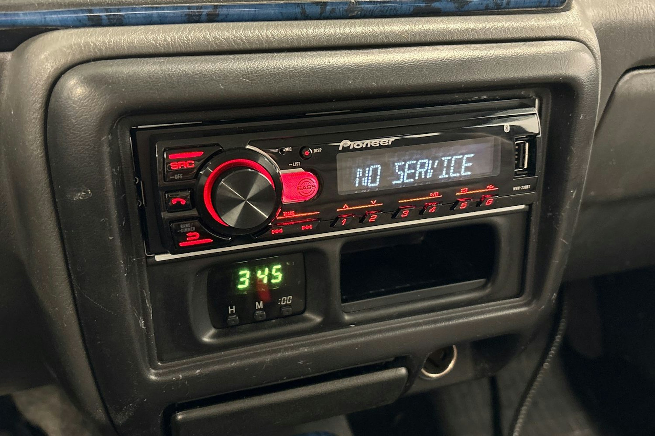 sininen Suzuki Jimny 2000 kuva 18.
