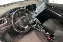 Valkoinen Suzuki S-Cross 2022 kuva 3.