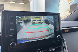 Ruskea (beige) Suzuki Swace 2021 kuva 20.