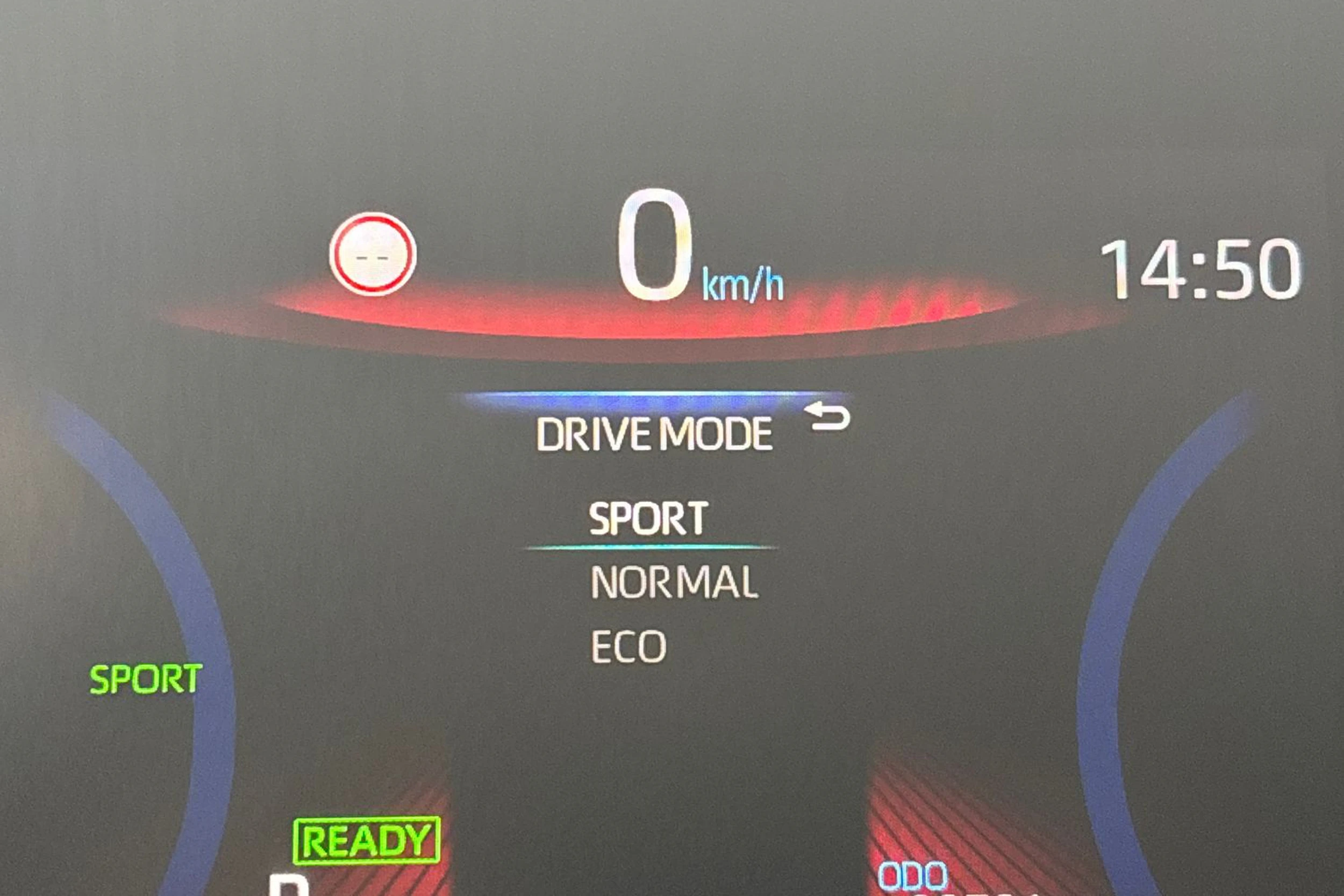 Ruskea (beige) Suzuki Swace 2021 kuva 21.
