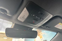 Ruskea (beige) Suzuki Swace 2021 kuva 22.
