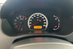 Oranssi Suzuki SWIFT 2008 kuva 16.