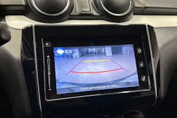 musta Suzuki Swift 2018 kuva 15.