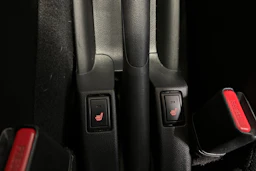 musta Suzuki Swift 2018 kuva 20.