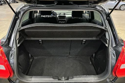 musta Suzuki Swift 2018 kuva 27.