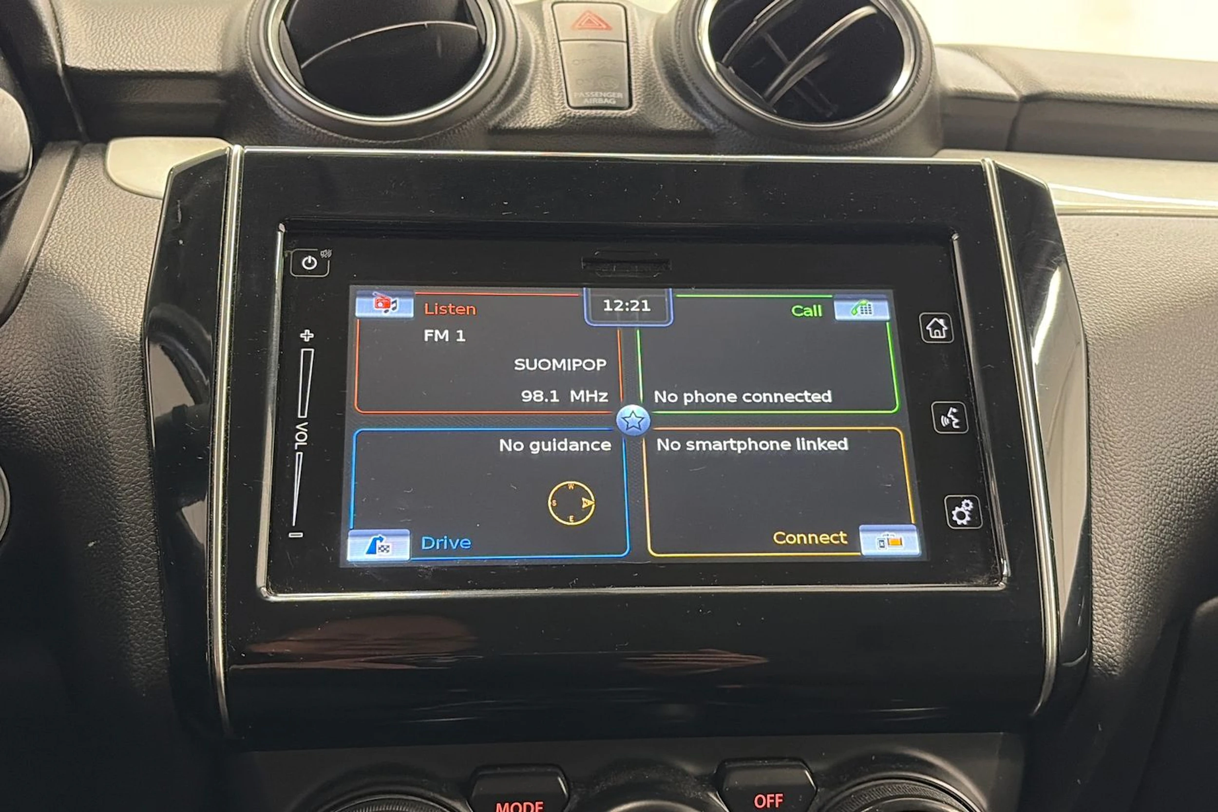 Sininen Suzuki SWIFT 2018 kuva 20.