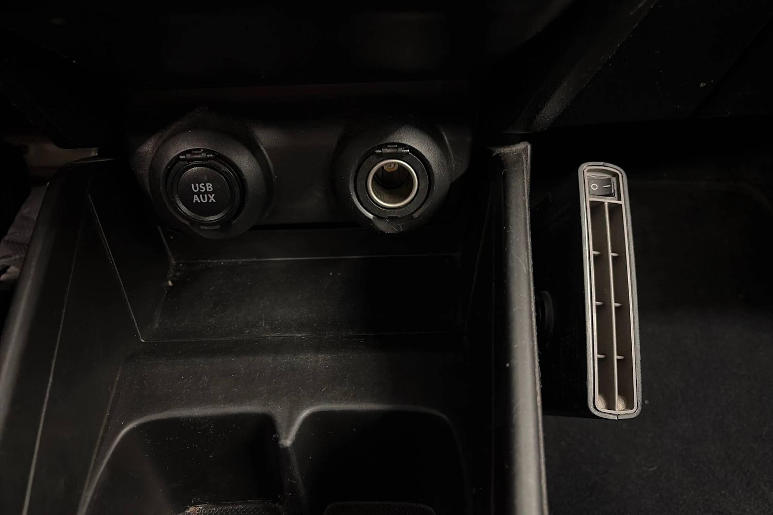 Sininen Suzuki SWIFT 2018 kuva 25.