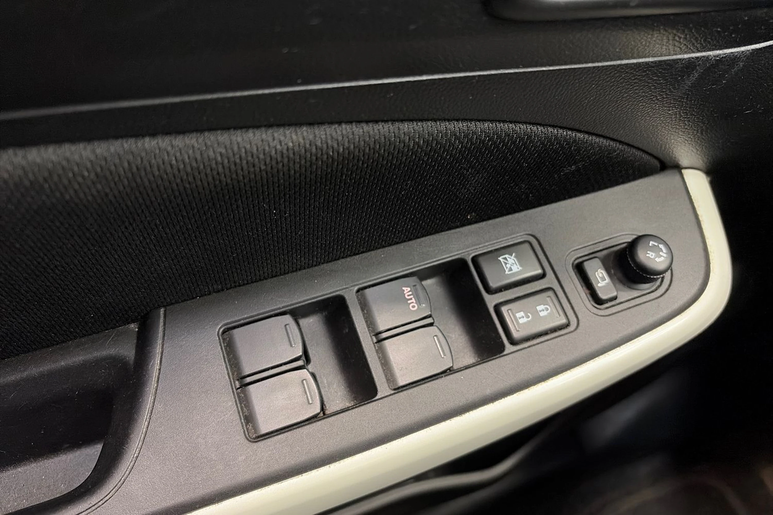Sininen Suzuki SWIFT 2018 kuva 27.