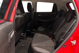 punainen Suzuki Swift 2019 kuva 10.