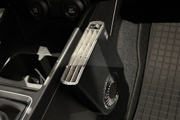 punainen Suzuki Swift 2019 kuva 20.