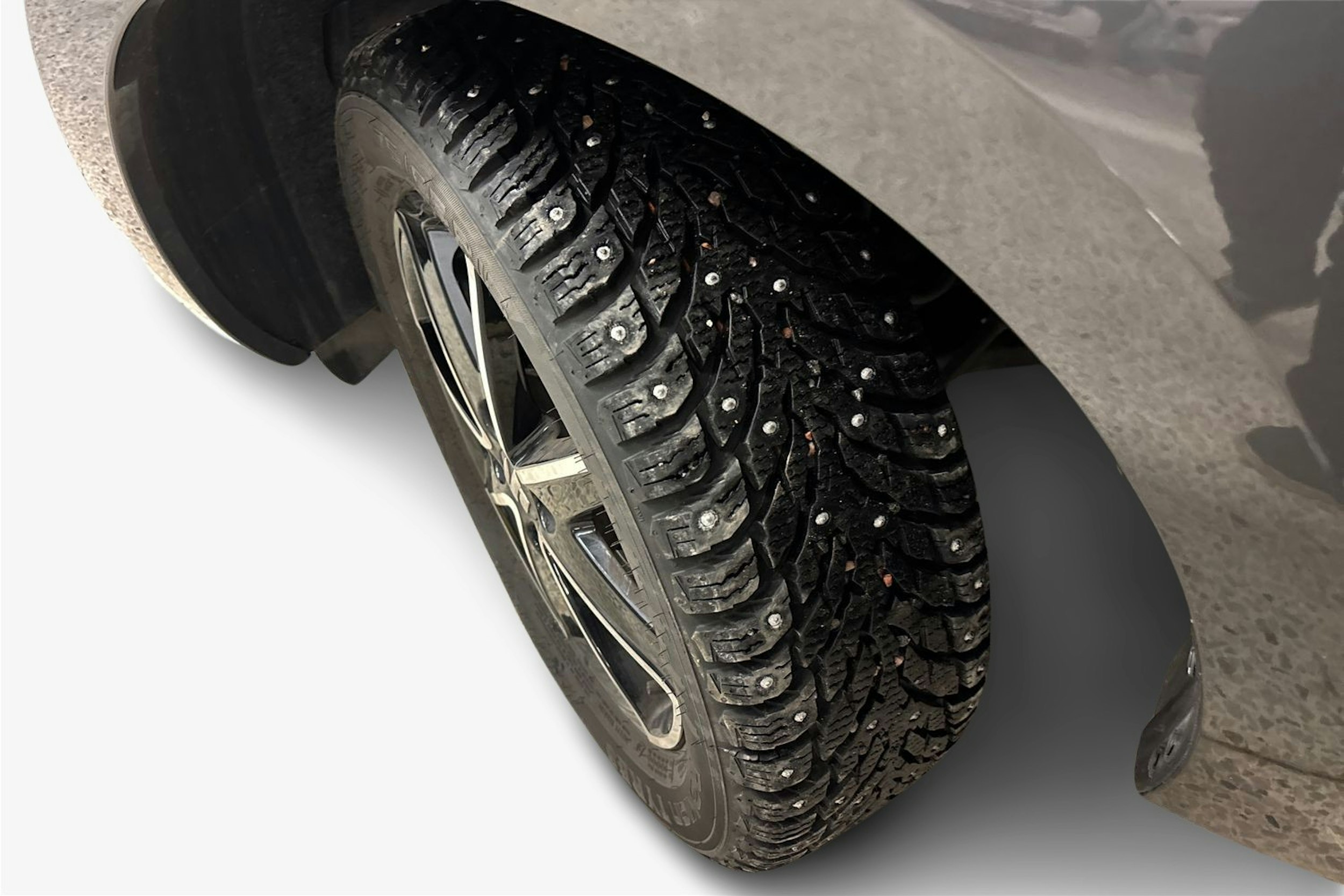 harmaa Suzuki Swift 2022 kuva 11.