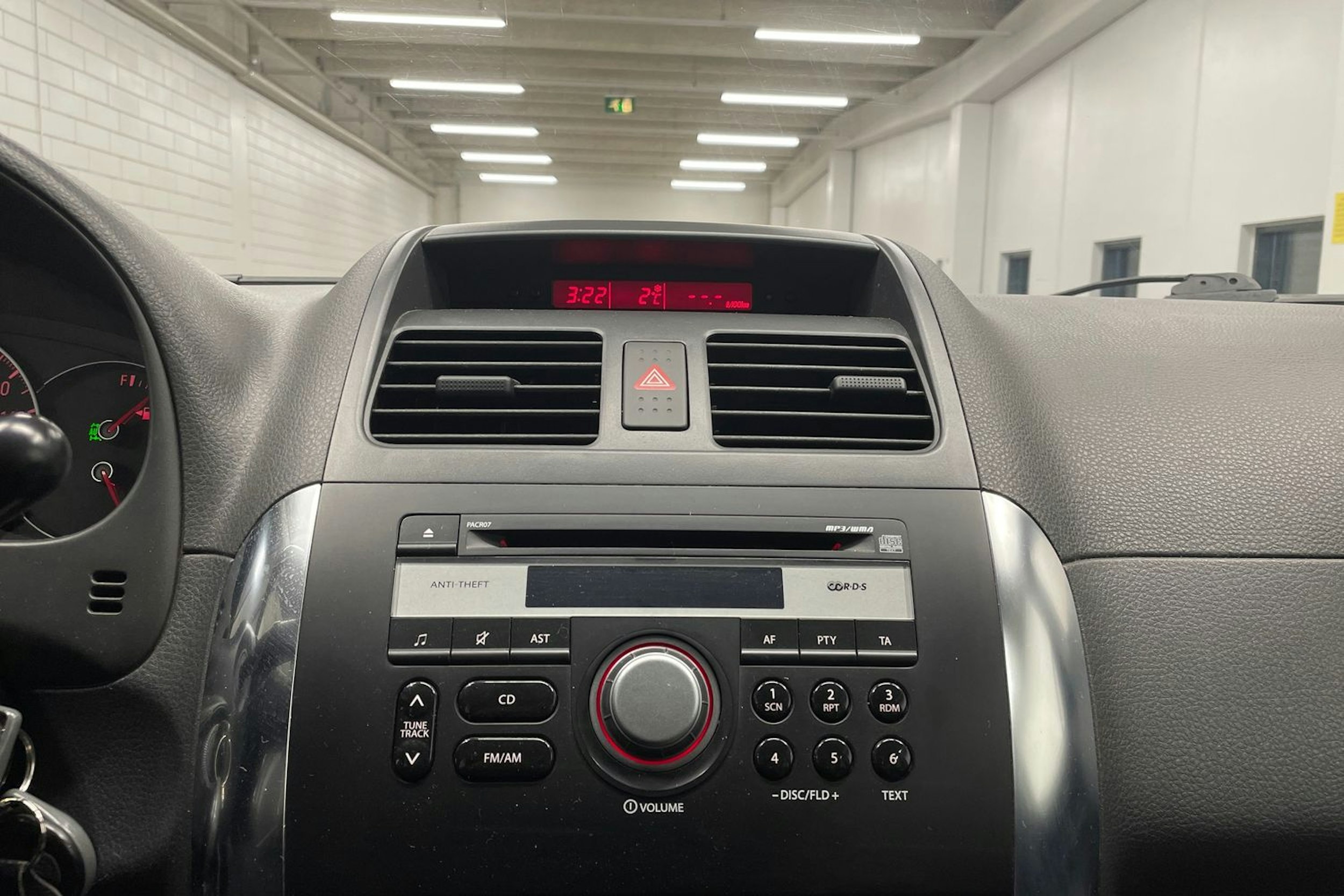 hopea Suzuki SX4 2009 kuva 16.