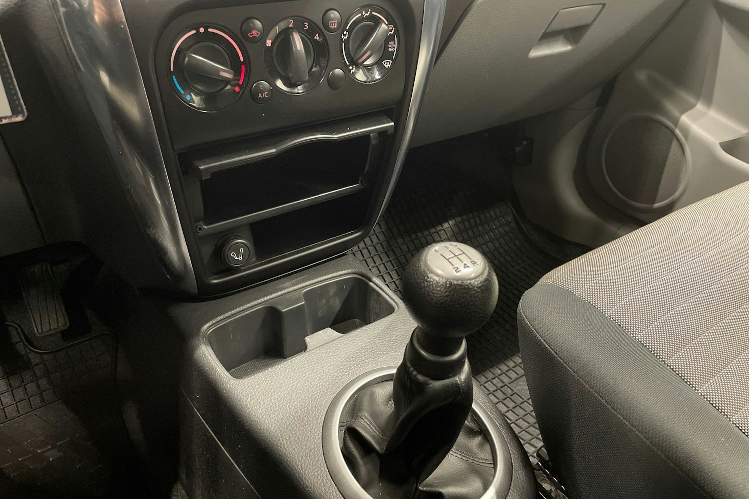 hopea Suzuki SX4 2009 kuva 17.