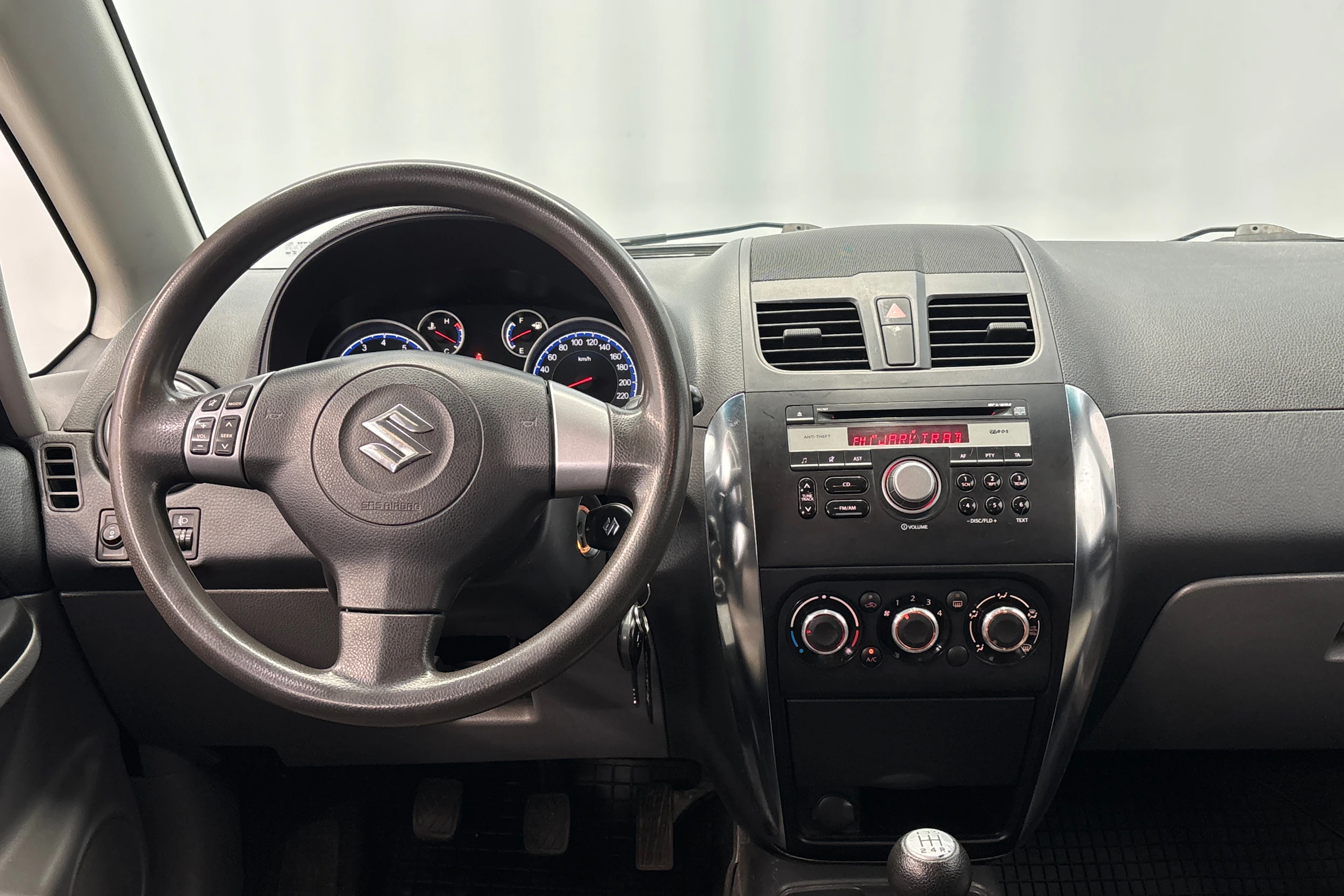 sininen Suzuki SX4 2011 kuva 16.