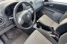 Musta Suzuki SX4 2011 kuva 3.