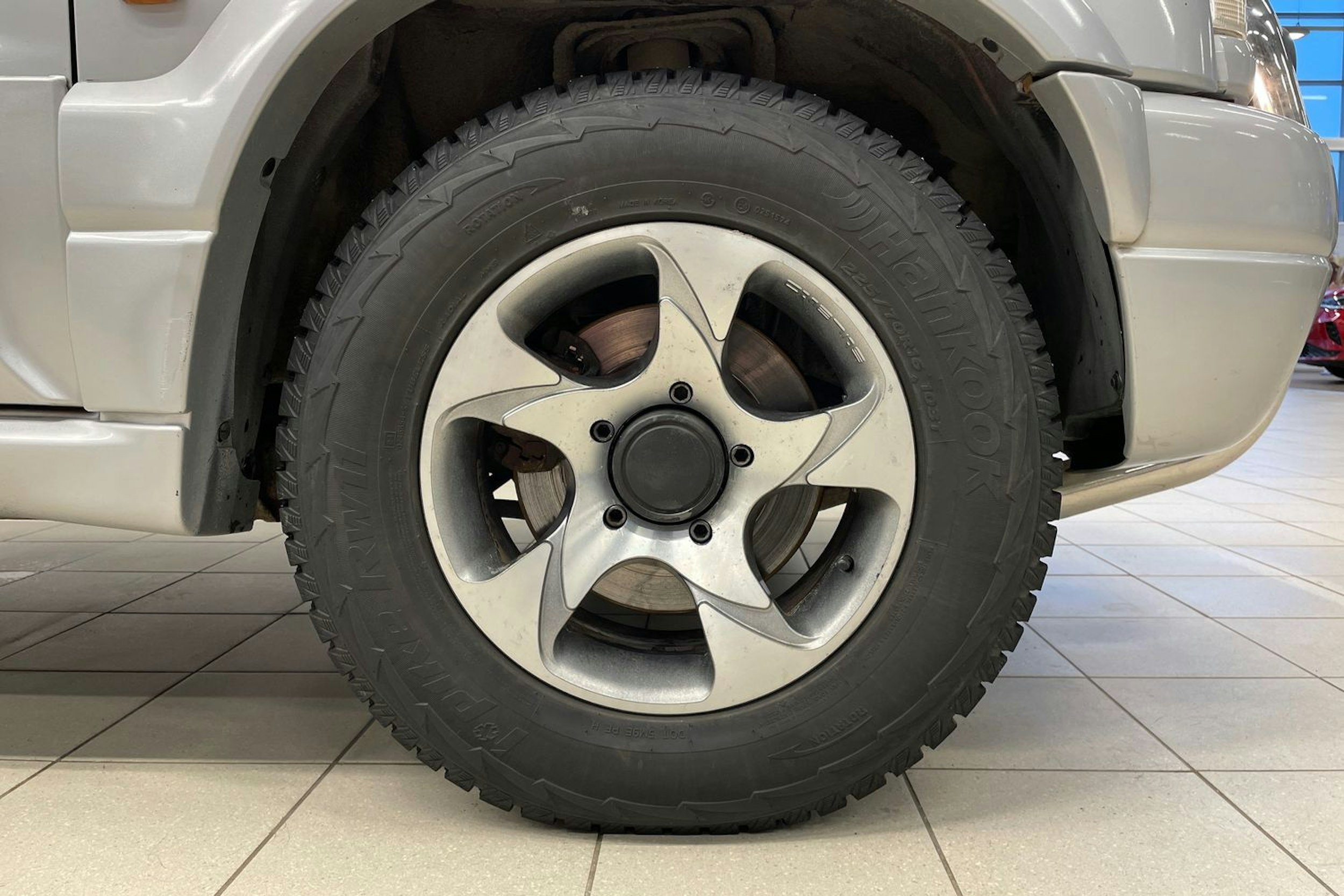 hopea Suzuki Grand Vitara 2004 kuva 9.