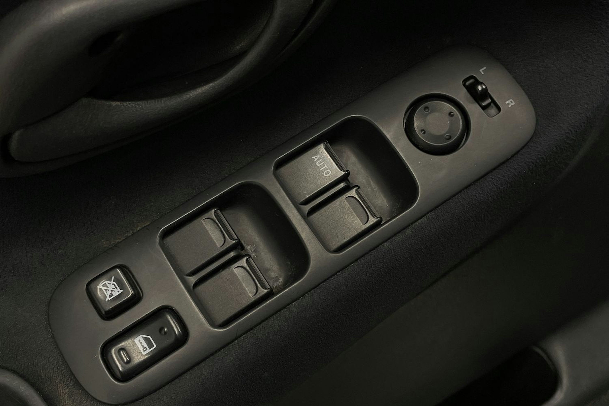 hopea Suzuki Grand Vitara 2004 kuva 11.