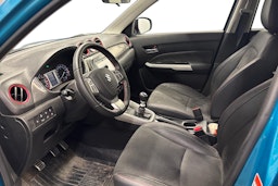 sininen Suzuki Vitara 2017 kuva 3.