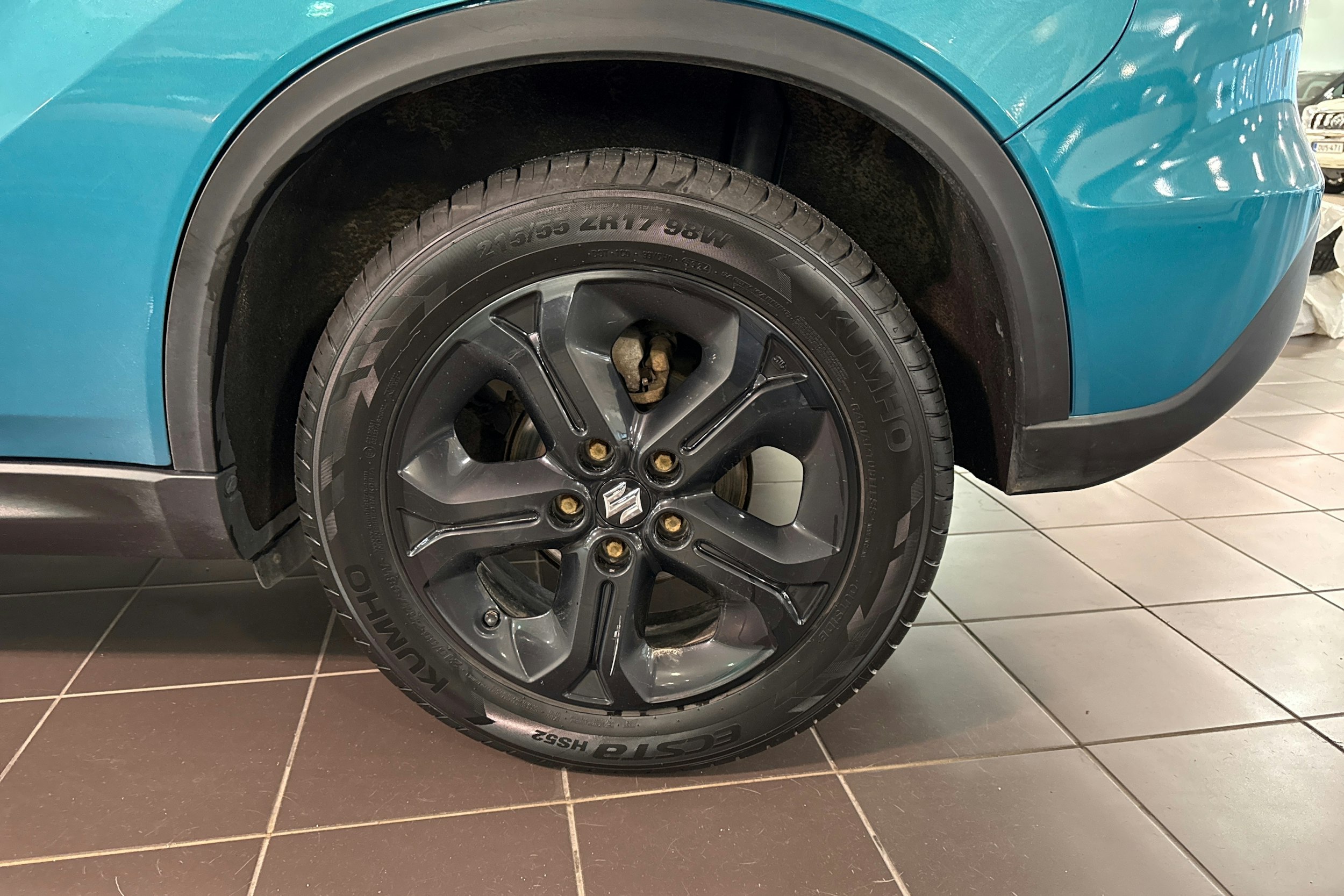 Sininen Suzuki Vitara 2017 kuva 11.