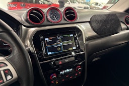 Sininen Suzuki Vitara 2017 kuva 20.