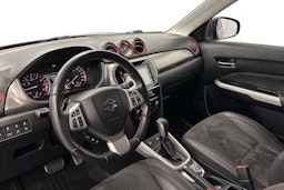 musta Suzuki Vitara 2018 kuva 7.