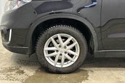 musta Suzuki Vitara 2018 kuva 14.