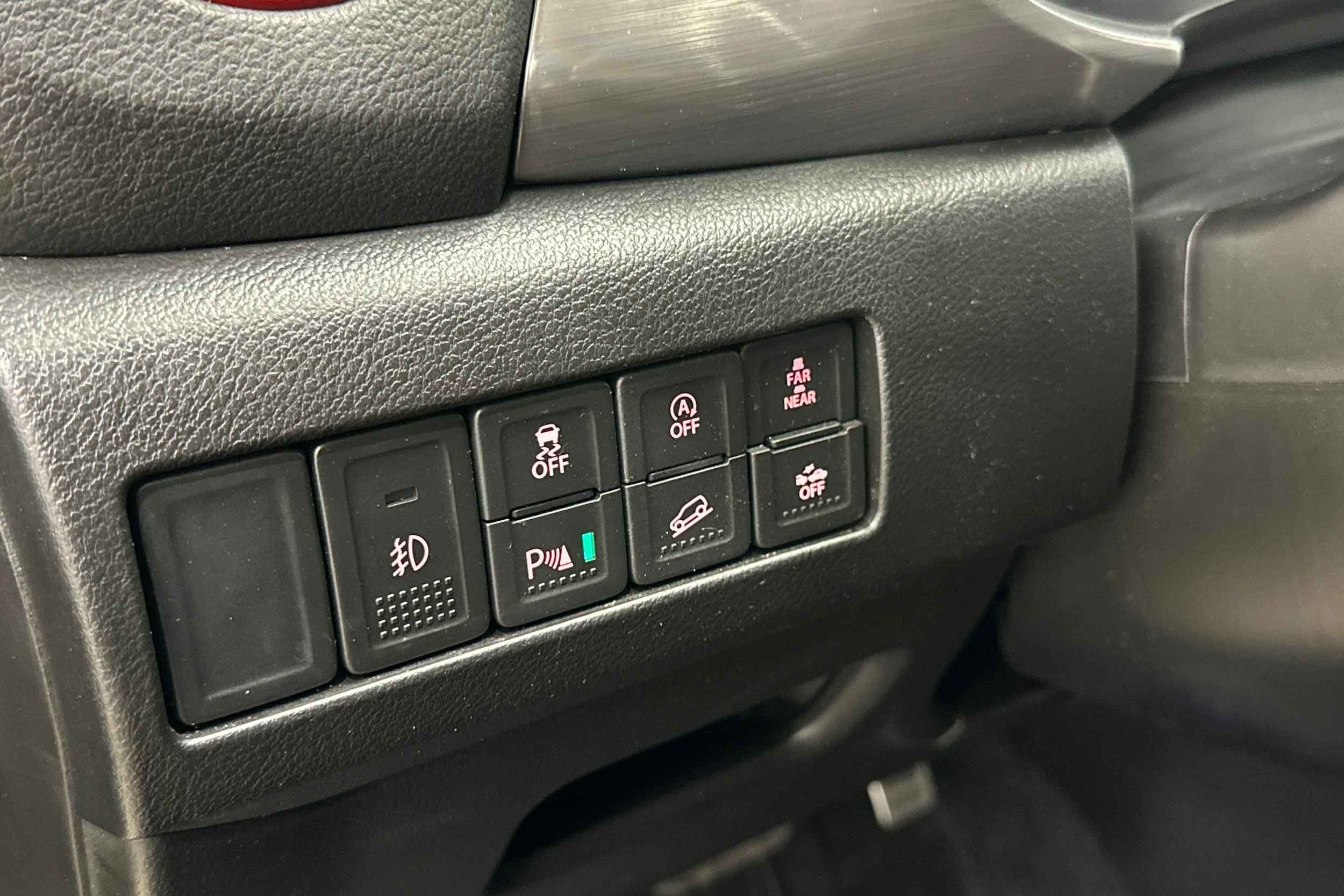 musta Suzuki Vitara 2018 kuva 17.