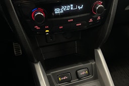 musta Suzuki Vitara 2018 kuva 25.