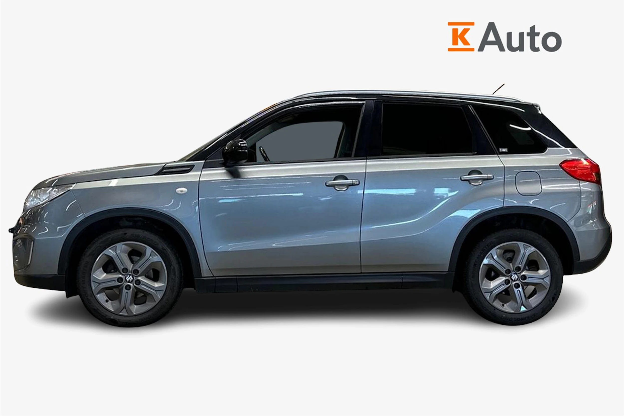 harmaa Suzuki Vitara 2018 kuva 5.