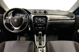 harmaa Suzuki Vitara 2018 kuva 7.