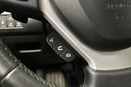 harmaa Suzuki Vitara 2018 kuva 21.