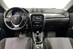 keltainen Suzuki Vitara 2019 kuva 7.