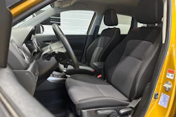 keltainen Suzuki Vitara 2019 kuva 12.