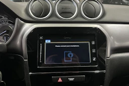 keltainen Suzuki Vitara 2019 kuva 14.