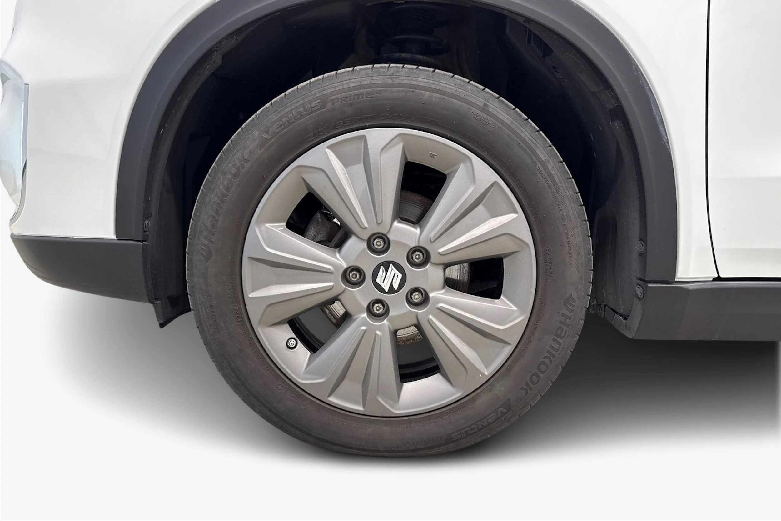 valkoinen Suzuki Vitara 2020 kuva 12.