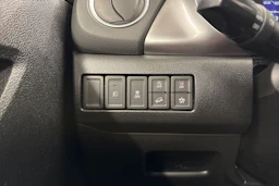 valkoinen Suzuki Vitara 2020 kuva 21.