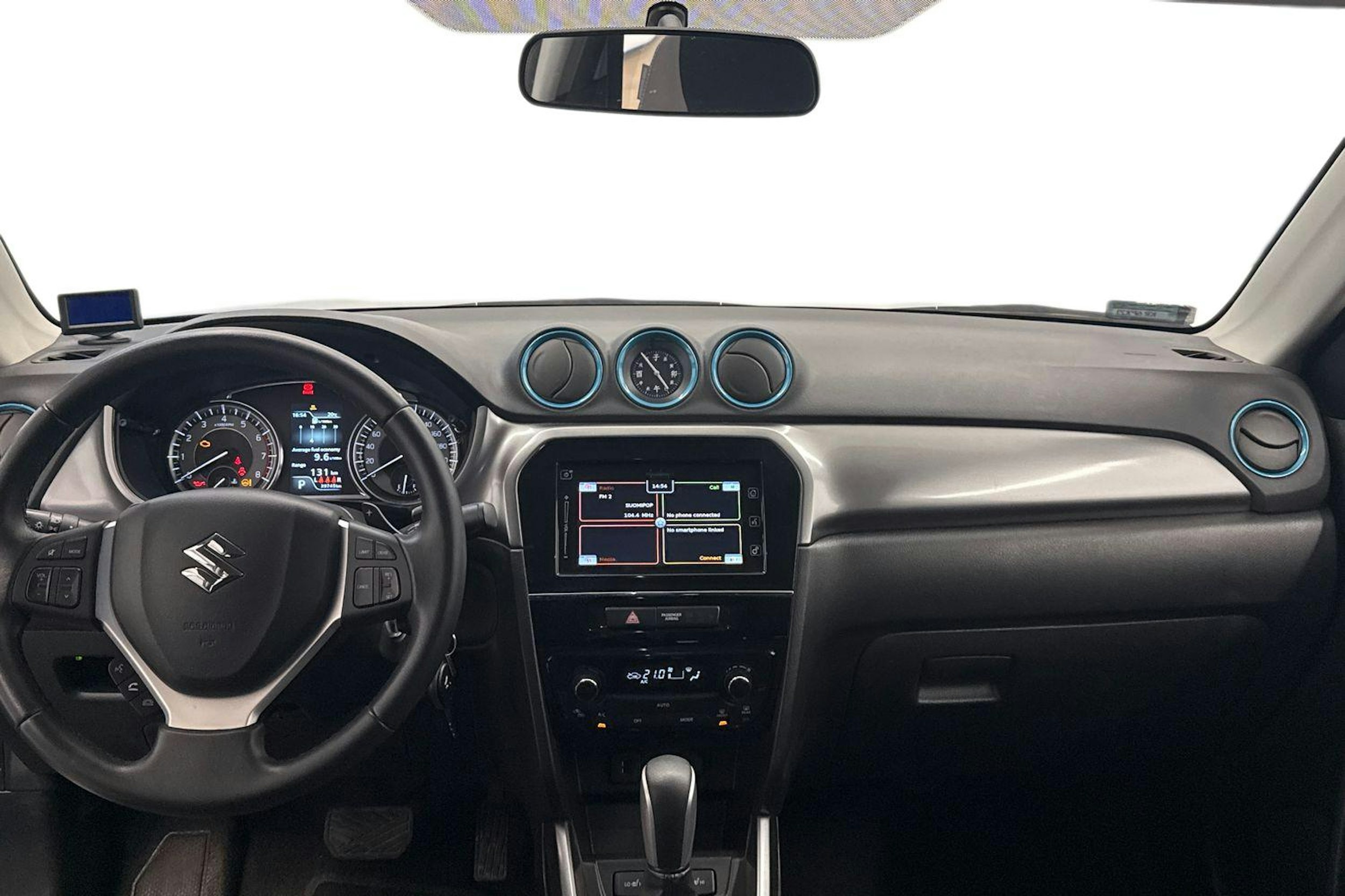 turkoosi Suzuki Vitara 2020 kuva 7.