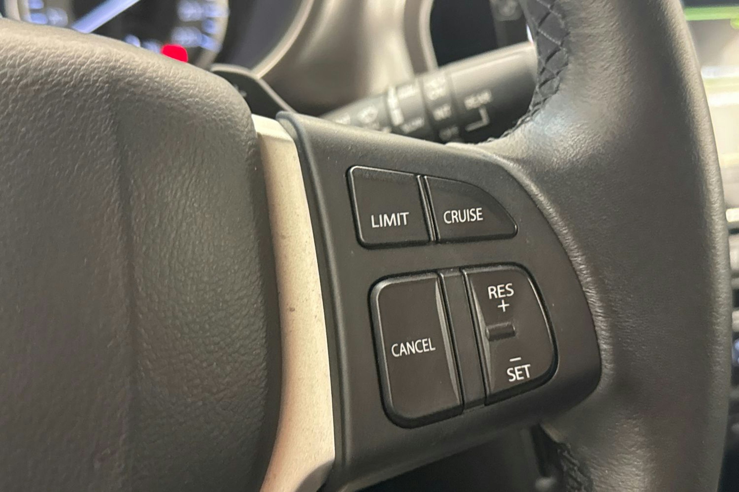 turkoosi Suzuki Vitara 2020 kuva 15.