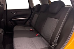 keltainen Suzuki Vitara 2020 kuva 8.
