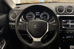 keltainen Suzuki Vitara 2020 kuva 11.