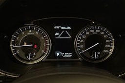 keltainen Suzuki Vitara 2020 kuva 16.