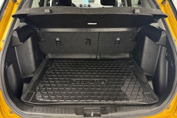 keltainen Suzuki Vitara 2020 kuva 29.