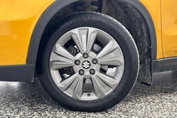 keltainen Suzuki Vitara 2020 kuva 31.