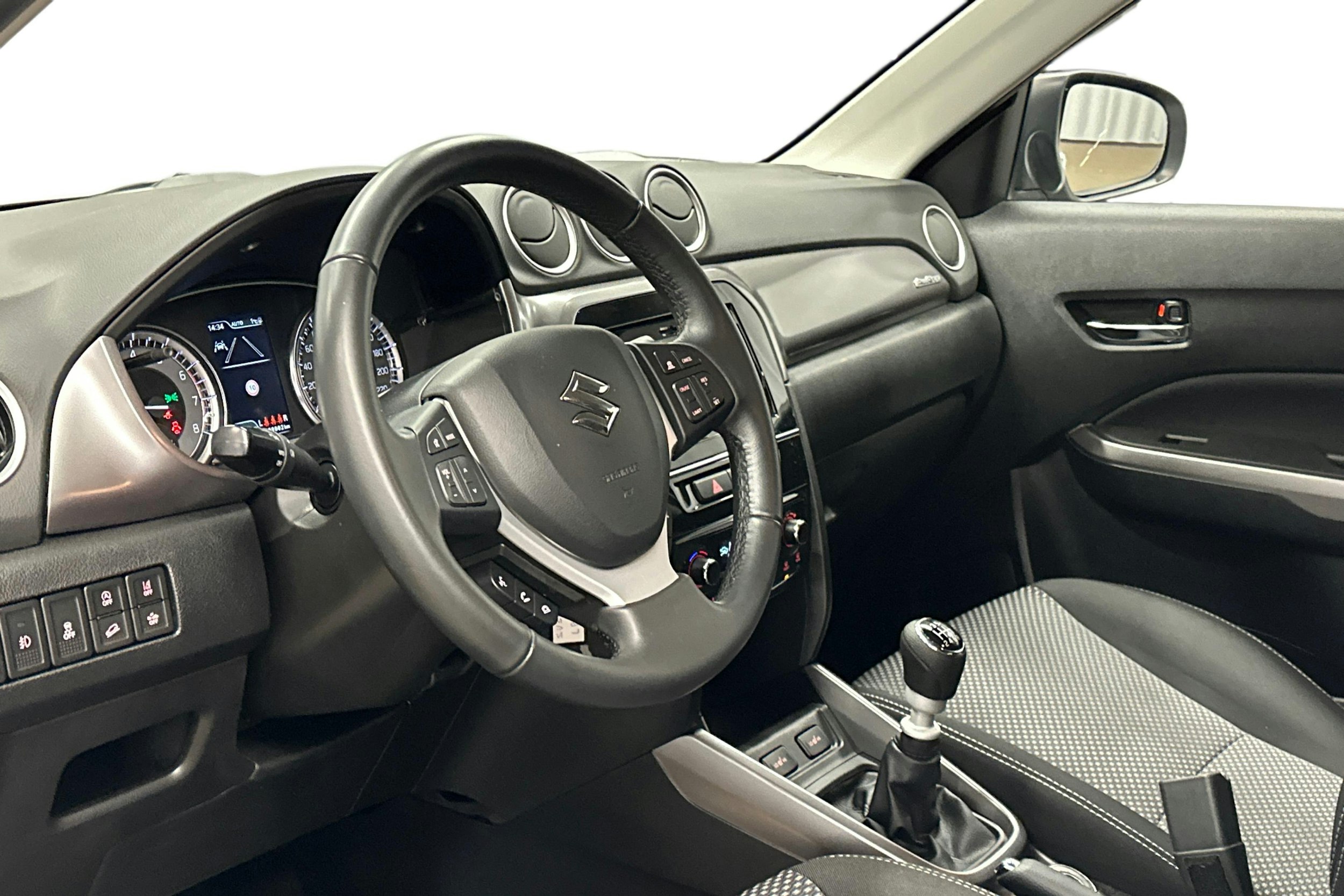 hopea Suzuki Vitara 2021 kuva 7.